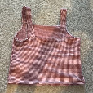 American Eagle Cropped Gingham Top. Red and White, Size S